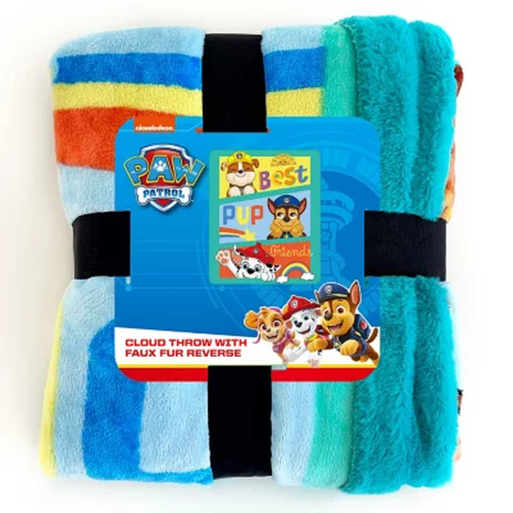 Paw Patrol "Pup Friends" 50" X 60" Cloud / Faux Fur Throw