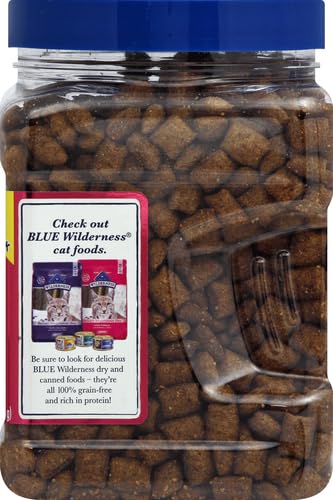 Blue Buffalo Wilderness Crunchy Cat Treats, Salmon 12-oz Tub 12 Ounce (Pack of 1)