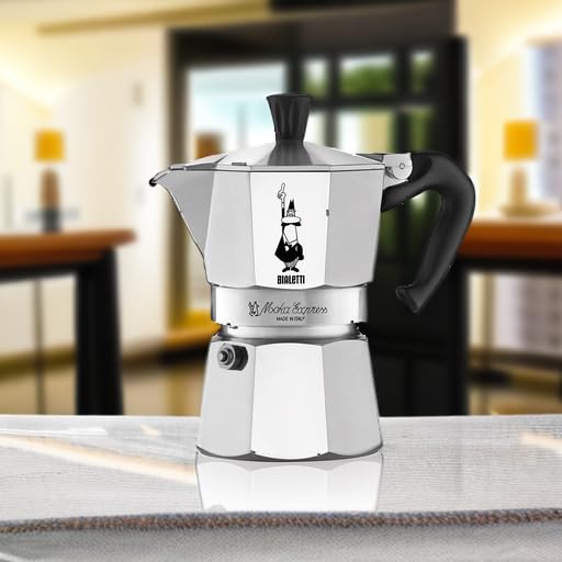 Bialetti - Moka Express: Iconic Stovetop Espresso Maker, Makes Real Italian Coffee, Moka Pot 3 Cups (4.3 Oz - 130 Ml), Aluminium, Silver 3-Cup