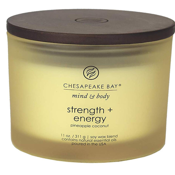 Chesapeake Bay Candle PT40255 Scented Candle, Love + Passion (Grapefruit Mango), Coffee Table , Orange, Home Décor 3-Wick Coffee Table Jar LOVE/PASSION