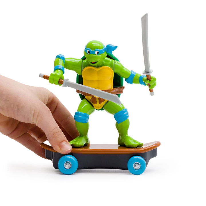 Teenage Mutant Ninja Turtles 5" Sewer Shredders Leonardo Classic Edition Ages 3+ - Battle & Shred with Signature Katanas! Classic Leonardo