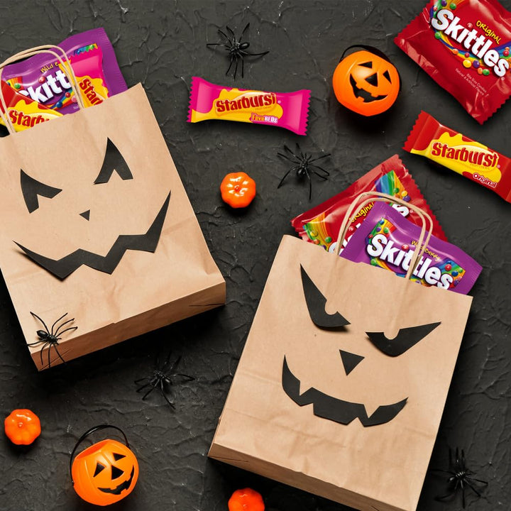 SKITTLES Original, SKITTLES Wild Berry & STARBURST Original and STARBURST FaveReds Nut Free Halloween Fun Size Chewy Candy Individually Wrapped Trick or Treat Variety Bag, 32.28 Oz Jumbo Pack