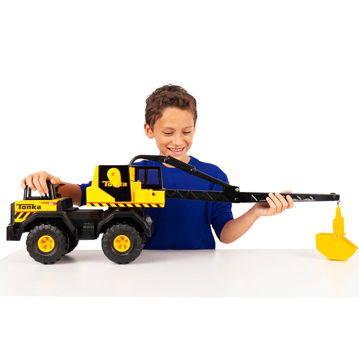 Tonka Steel Classics, Mighty Crane - Made With Steel and Sturdy Plastic, Big Construction Truck, Boys and Girls Ages 3+, Toddlers, Birthday Gift, Christmas, Holiday