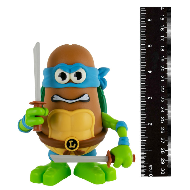 Poptaters Teenage Mutant Ninja Turtles - Includes 1 Character, Selected at Random, Leonardo (Blue) or Donatello (Purple),12 Facial and Body Parts Including 1 Surprise Potato Head Piece! TMNT Leonardo or Donatello