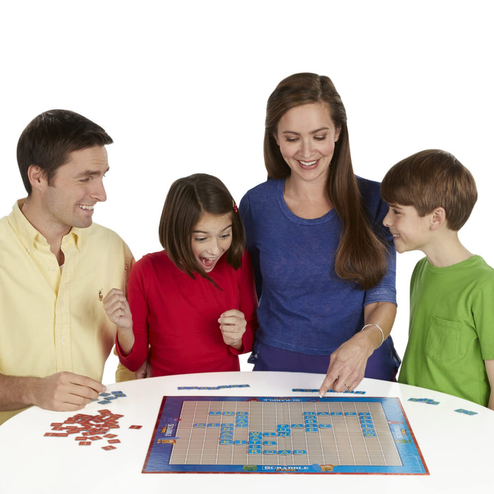 Hasbro Gaming Scrabble Junior Game, Family Educational Board Game for Kids, 2-4 Players, 5+ Years