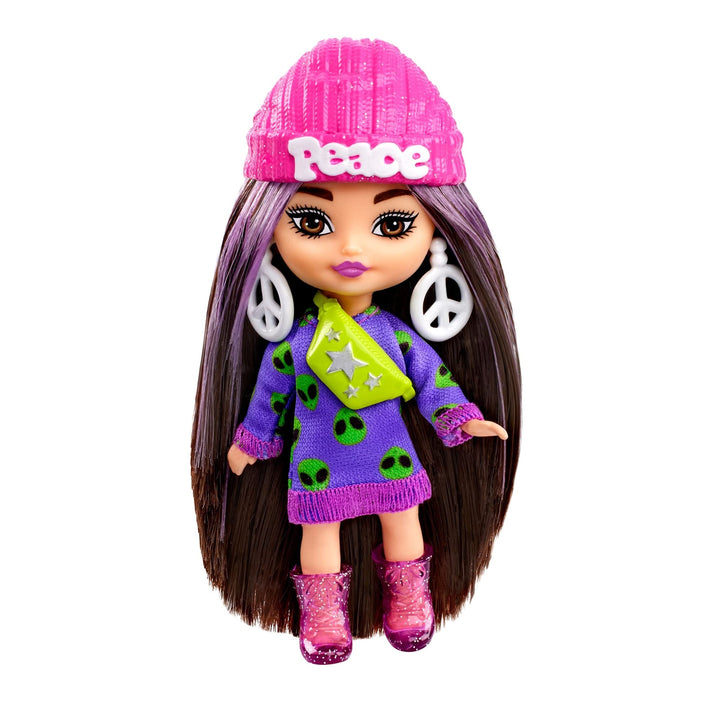 Barbie Extra Mini Minis Doll with Brunette Hair, Alien Sweater Dress & Peace Sign-Themed Accessories & Stand, 3.25-inch 3.25 inch (Pack of 1) Alien Print