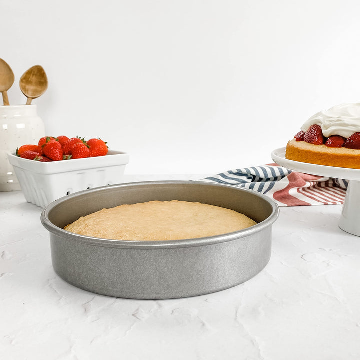 USA Pan Bakeware Nonstick Round Cake Pan, 8-Inch, Aluminized Steel