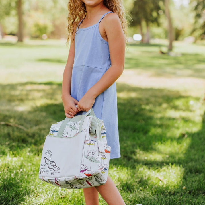 PICNIC TIME Star Wars Mandalorian Grogu Floral On The Go Lunch Bag, Soft Cooler Lunch Box, Insulated Lunch Bag, (Cream with Floral Pattern) Star Wars Mandalorian Grogu - Cream with Floral Pattern 10 x 6 x 10.5