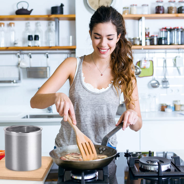 Oggi Stainless Steel Jumbo Grease Container with Removable Strainer and Snug Lid. Perfect container for fryer oil, bacon drippings, lard and ghee oil. Large capacity can - 1 Gall / 4 Qt / 3.75 Lt