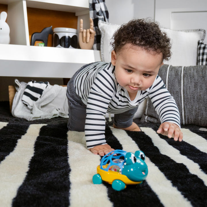 Baby Einstein Curious Car Neptune Oball Toy Car & Rattle, Ages 3 Months and Up Neptune Oball Car