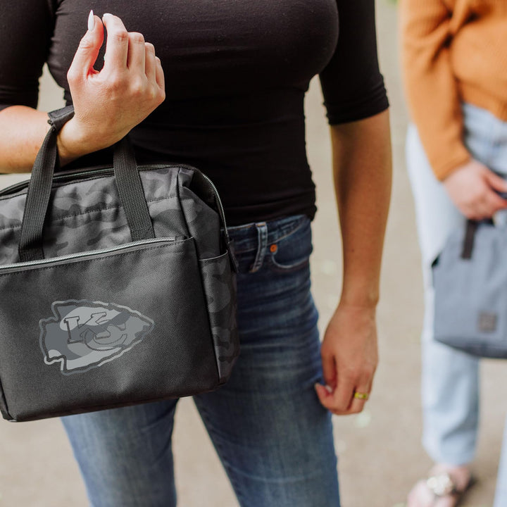 PICNIC TIME NFL On The Go Lunch Bag Cooler, Soft Cooler Lunch Box, Insulated Lunch Bag Las Vegas Raiders Black Camo