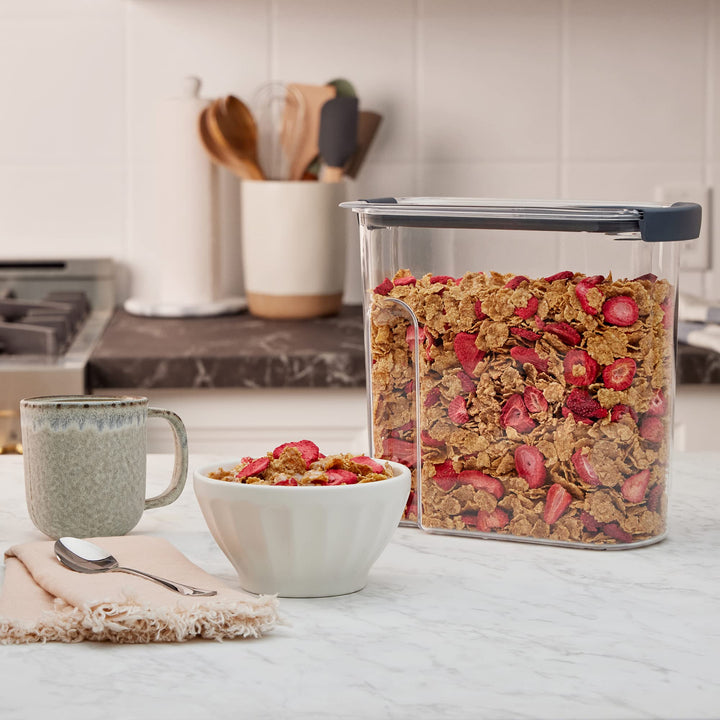 Rubbermaid Brilliance Cereal Food Storage Container with Flip Top Spout, Dishwasher Safe, Clear