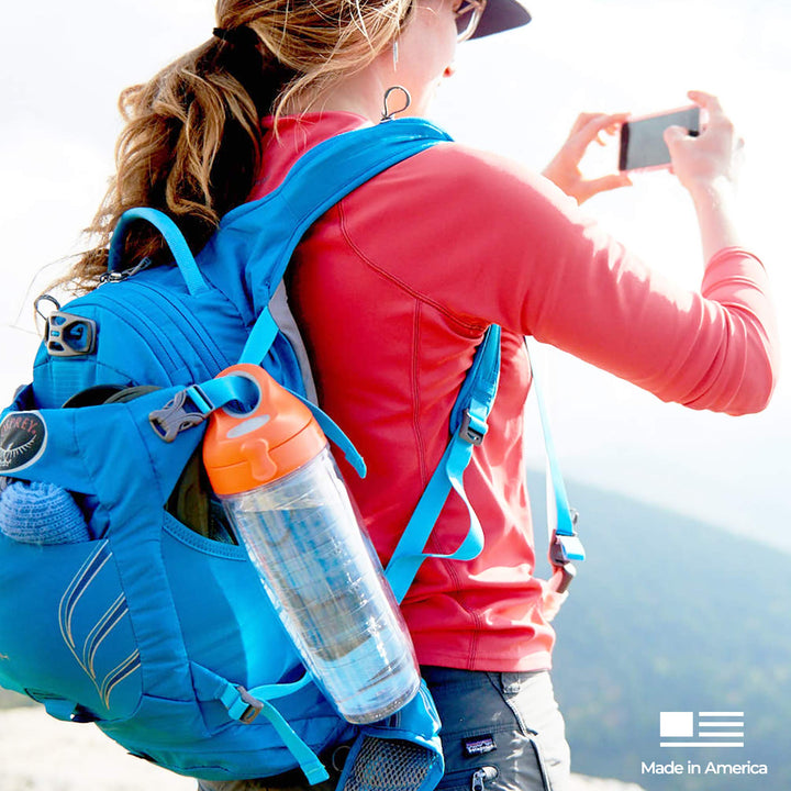 Tervis Clear & Colorful Lidded Made in USA Double Walled Insulated Tumbler Travel Cup Keeps Drinks Cold & Hot, 24oz Water Bottle, Turquoise Lid