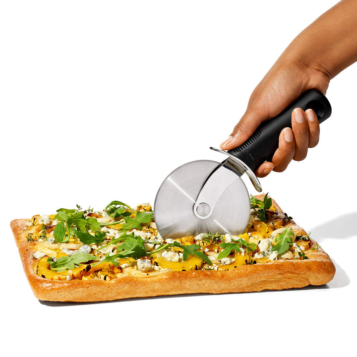 OXO Good Grips NEW Large 4-Inch Pizza Wheel and Cutter 4" Pizza Cutter