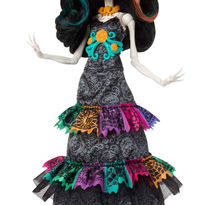 Monster High Doll, Skelita Calaveras Día De Muertos 2024 Howliday Collectible with La Catrina Hat, Papel Picado Dress, and Displayable Packaging