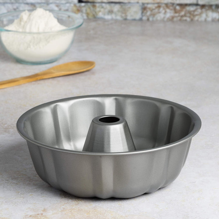 Cooking Light Heavy Duty Nonstick Bakeware Carbon Steel Fluted Tube Bundt Pan with Quick Release Coating, Manufactured without PFOA, Dishwasher Safe, Oven Safe, 9-Inch, Gray