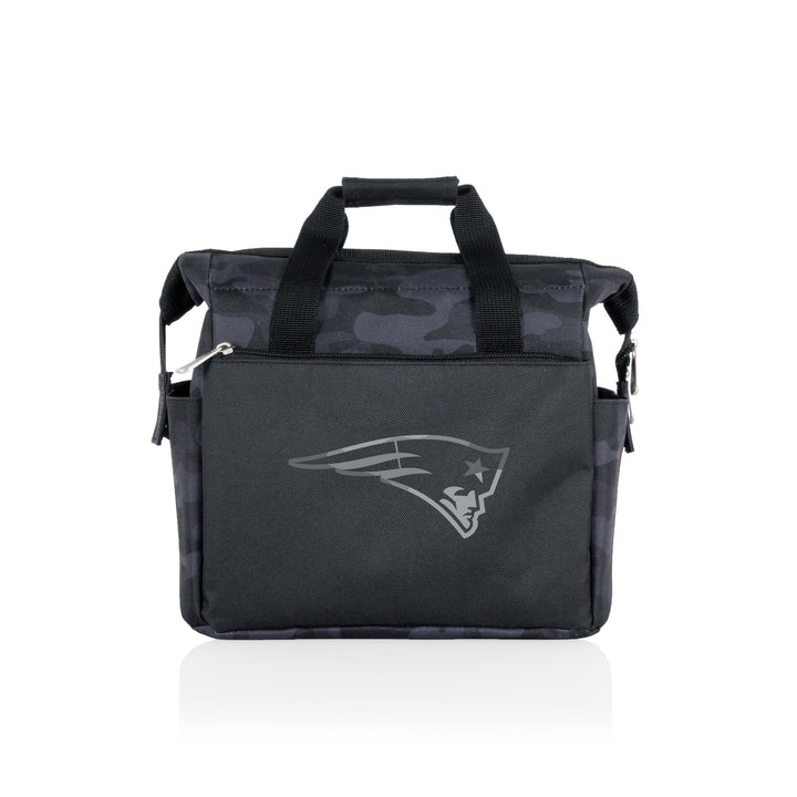 PICNIC TIME NFL On The Go Lunch Bag Cooler, Soft Cooler Lunch Box, Insulated Lunch Bag New Orleans Saints Black Camo