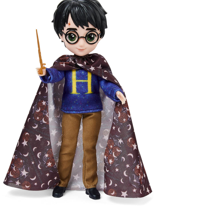 Wizarding World Harry Potter, 8-inch Harry Potter Doll Gift Set with Invisibility Cloak and 5 Doll Accessories, Christmas Gifts for Kids Harry Potter Gift Set