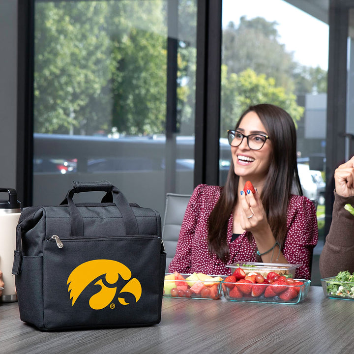 PICNIC TIME NCAA unisex-adult NCAA On The Go Lunch Cooler Wyoming Cowboys 10 x 6 x 10.5 Black