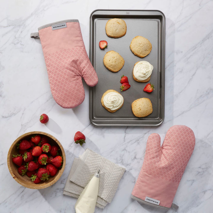 KitchenAid Asteroid Oven Mitt Set, Dried Rose 7"x12.5"