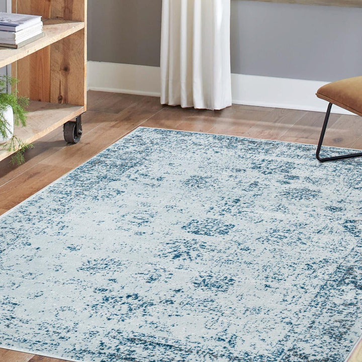 Unique Loom Sofia Collection Area Rug - Casino (2' 2" x 3' 1" Rectangle, Light Blue/ Ivory)