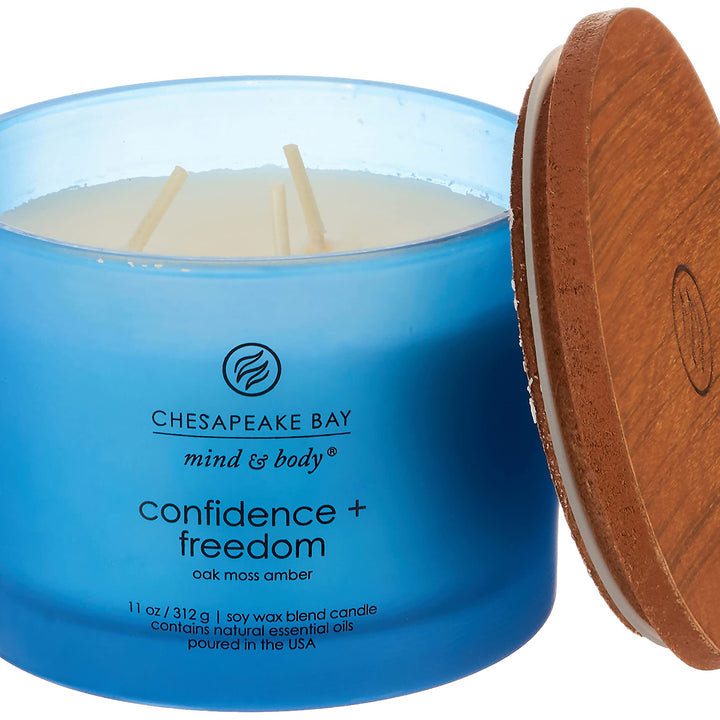 Chesapeake Bay Candle PT40255 Scented Candle, Love + Passion (Grapefruit Mango), Coffee Table , Orange, Home Décor 3-Wick Coffee Table Jar LOVE/PASSION