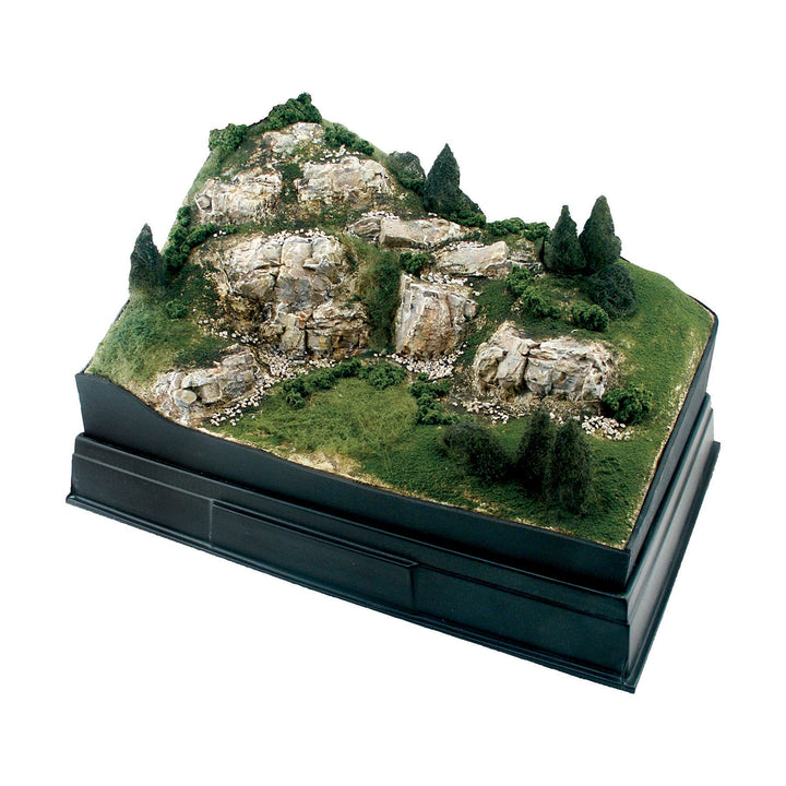 Woodland Scenics Diorama Kit, Mountain