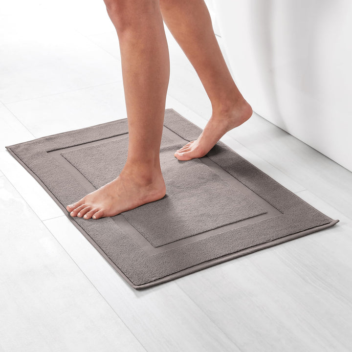 Basics Banded Bathroom Bath Rug Mat, Light Gray, 31 inches L x 20 inches W 1-Pack