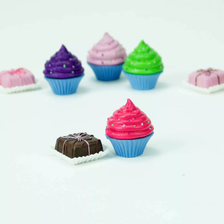 Sophia’S Cupcakes & Petit Fours Dessert Set for 18" Dolls