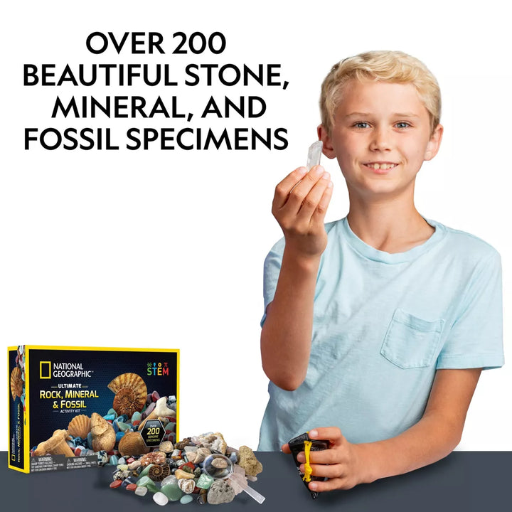NATIONAL GEOGRAPHIC Rocks & Fossils Kit, 200+ Piece Set with Many Crystals, Gemstones, Geodes, Real Fossils, Rose Quartz, Jasper, Aventurine & More