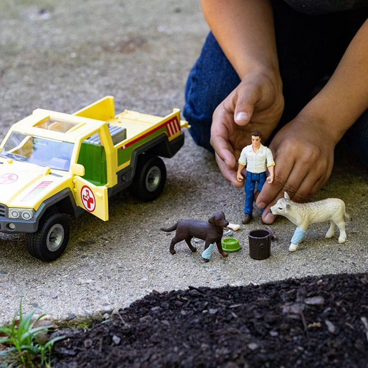 Schleich Vet Visit to the Farm