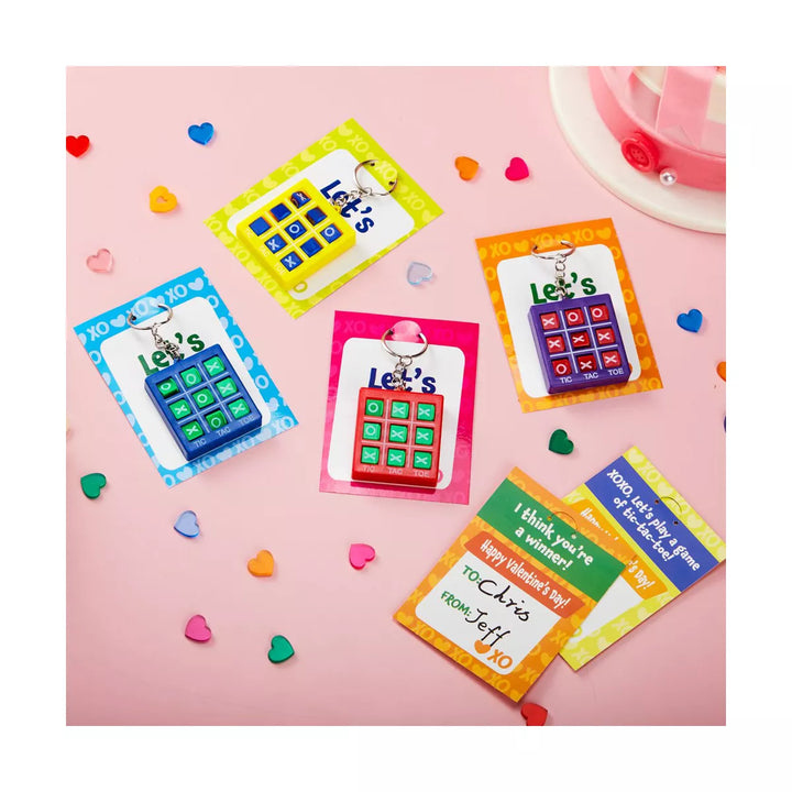 28 Packs Valentine'S Day Gift Cards with Tic-Tac-Toe Keychain for Kids Party Favor, Classroom Exchange Prizes, Valentine’S Greeting Cards