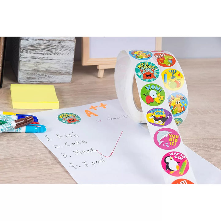 Juvale 1000 Count Animals Design Encouragement Stickers & Motivation Rewards for Kids & Students, 1.5" Diameter