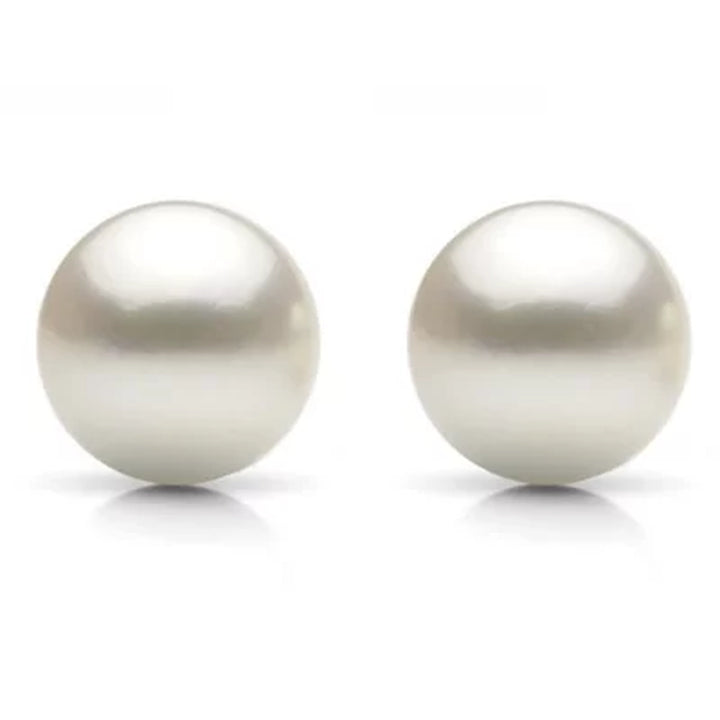 White Grade AAA round Akoya Pearl Stud Earring with 14K White Gold Post